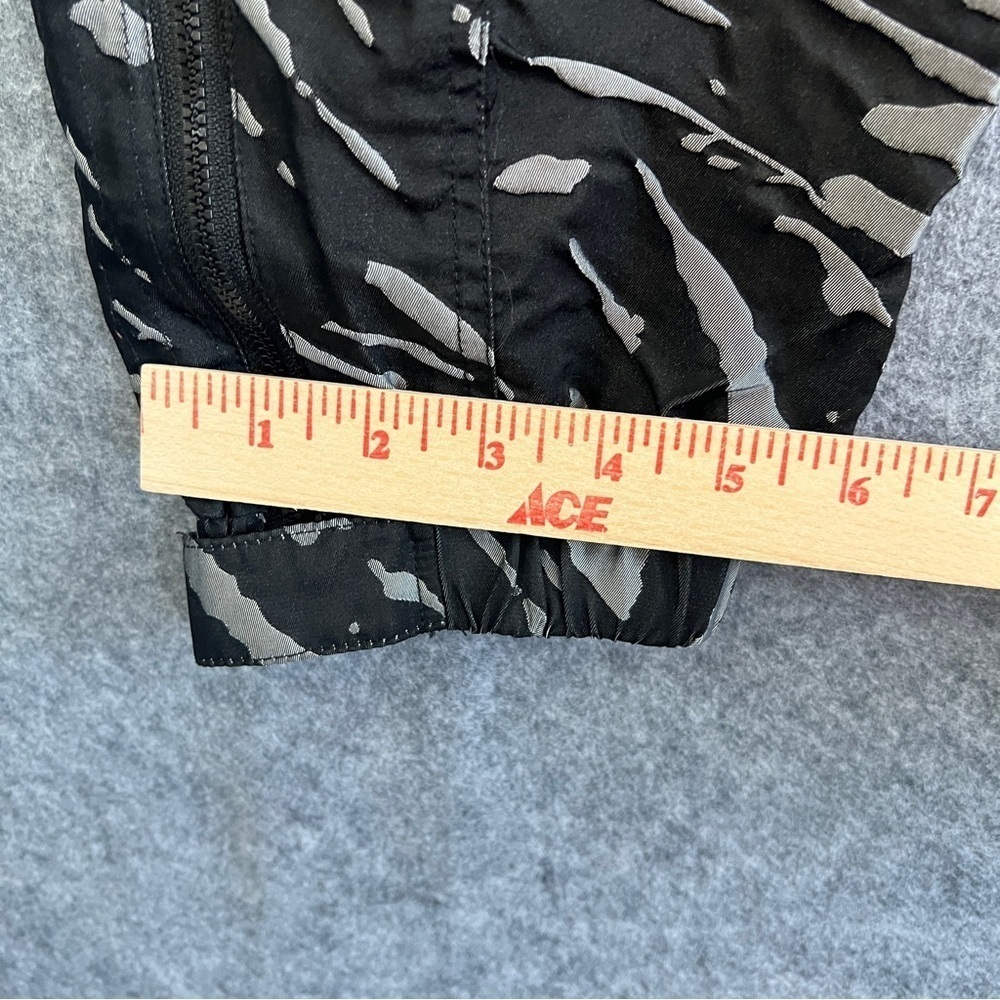 BLANC NOIR Animal Print Camo Cargo Jogger High Rise Black Silver Size Small - Picture 10 of 12